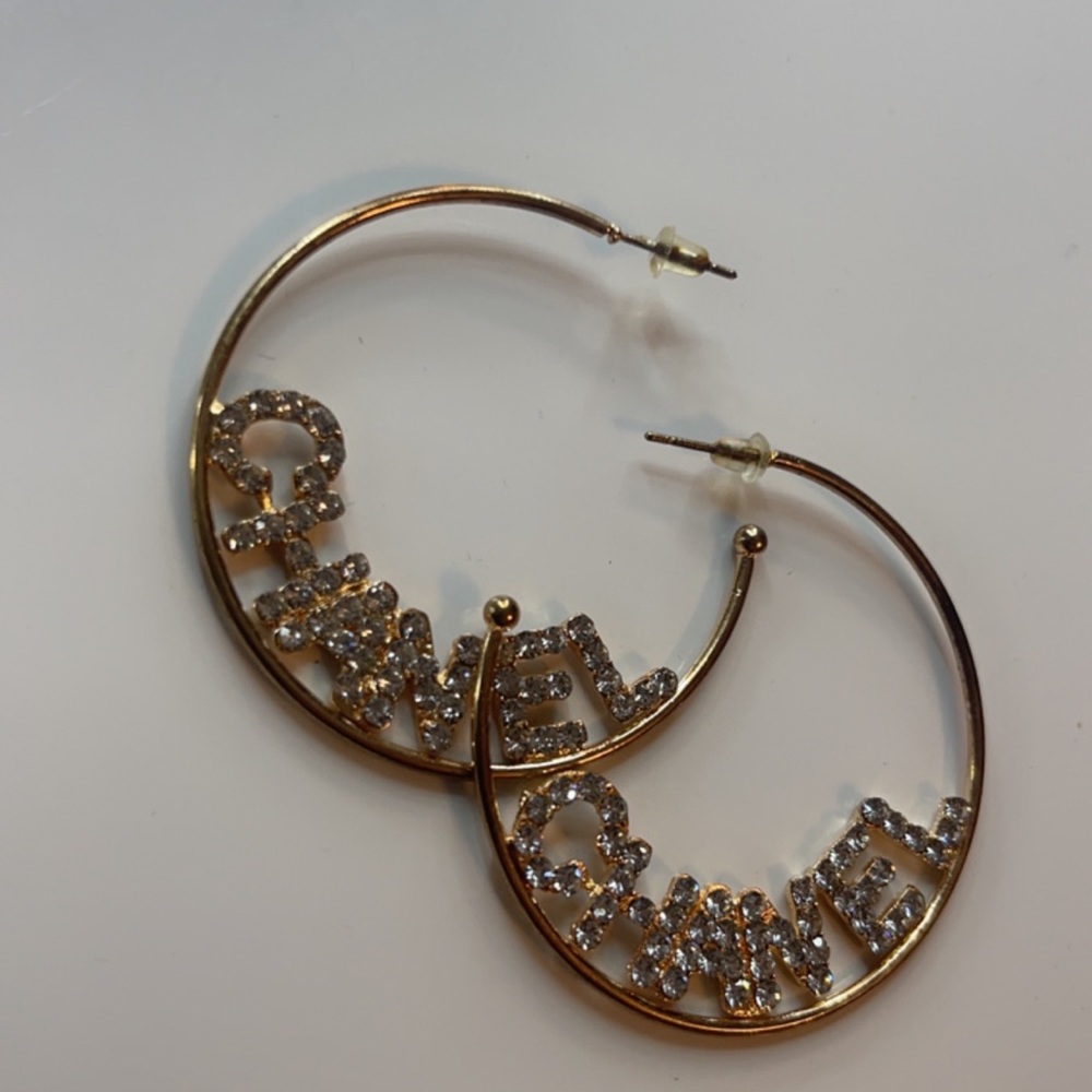 Hoops - Picture 2 of 2